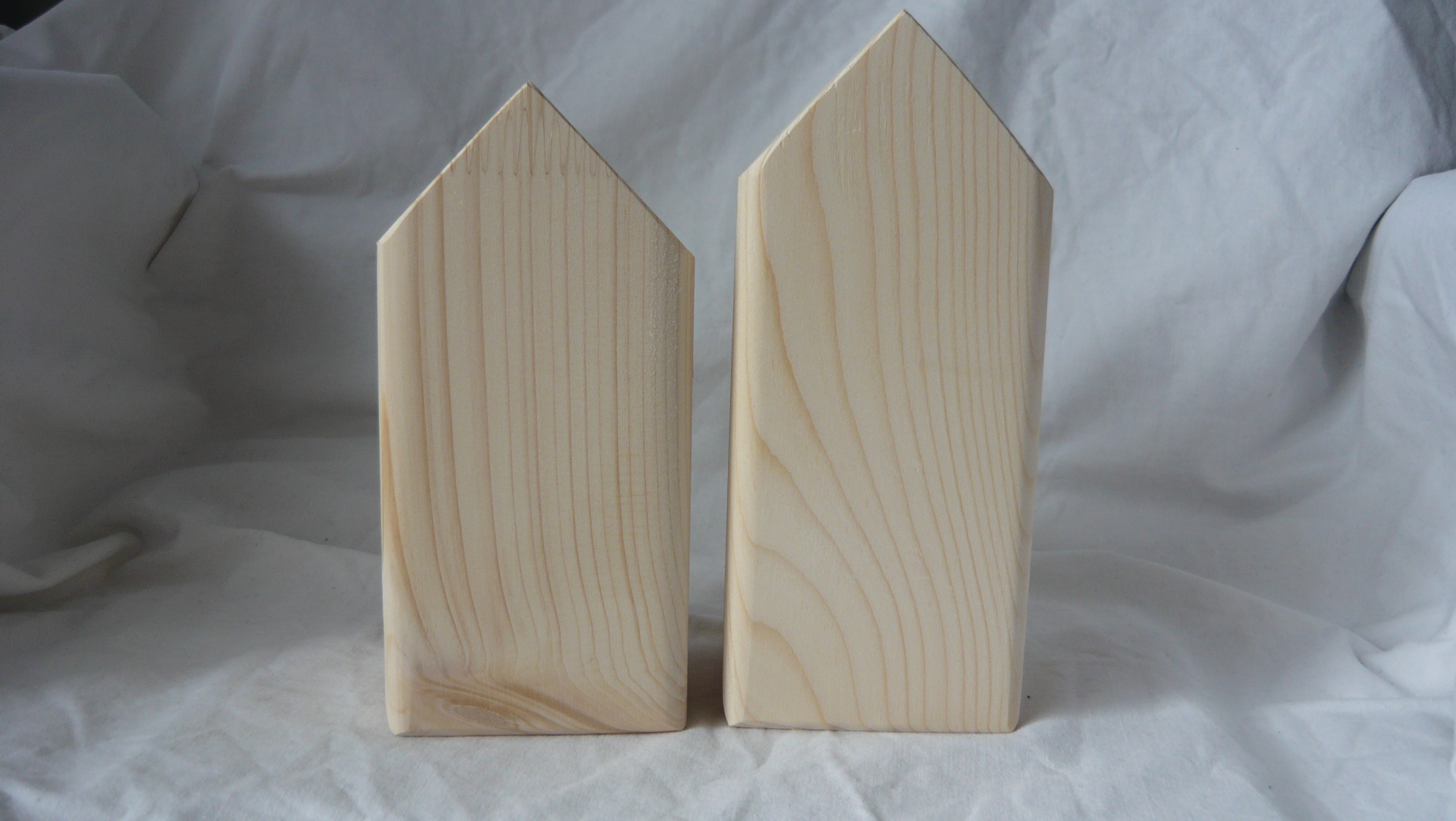 Dřevěný domeček - B2